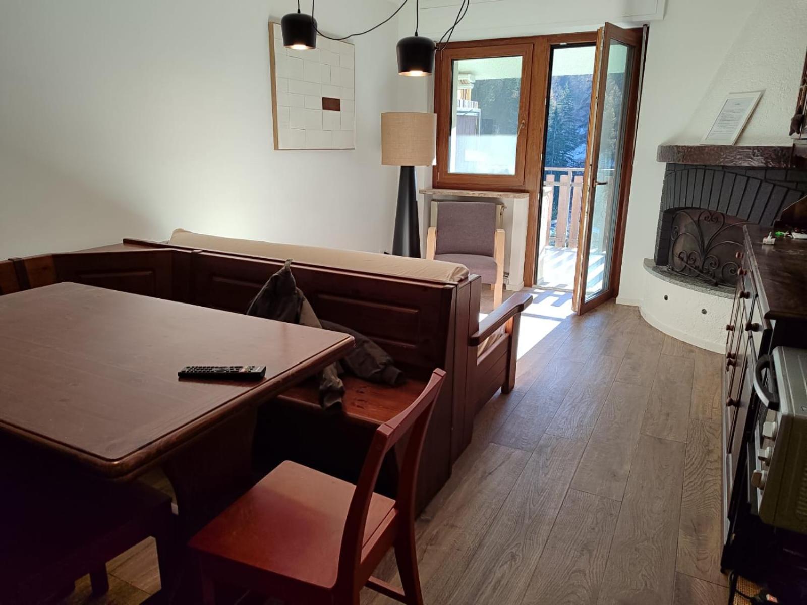 Appartamento Con Vista - Nuova Ristrutturazione Sauze D'Oulx Exterior photo
